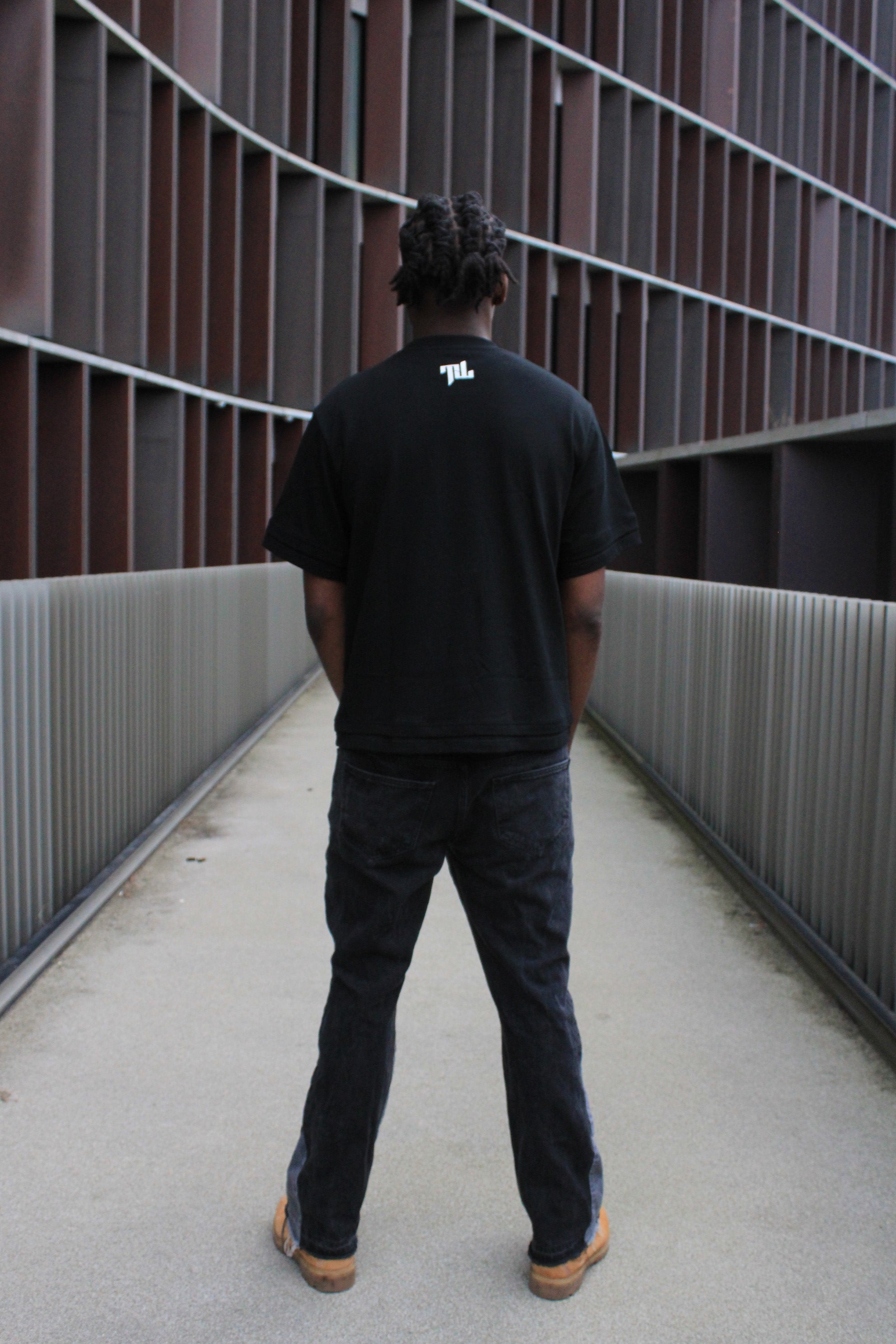 CASH HOUND TEE